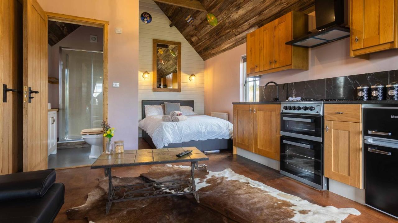 Lake View Lodges 롱멜퍼드 외부 사진