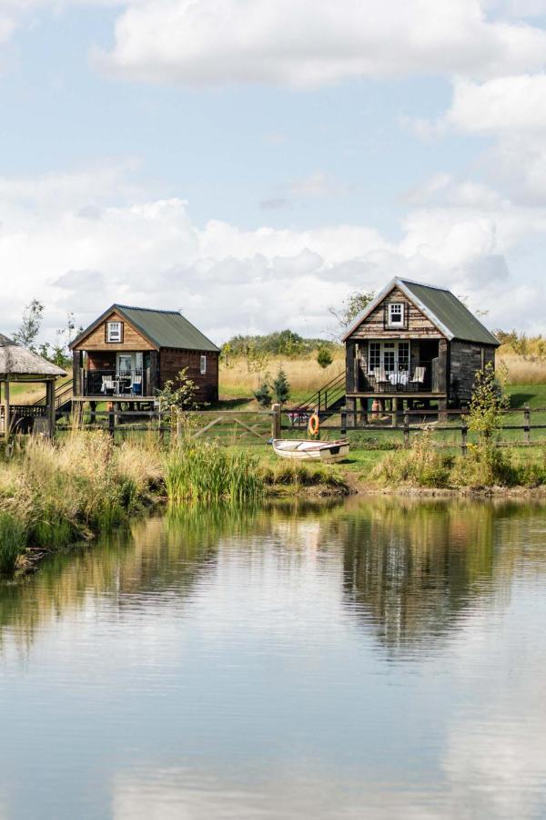 Lake View Lodges 롱멜퍼드 외부 사진