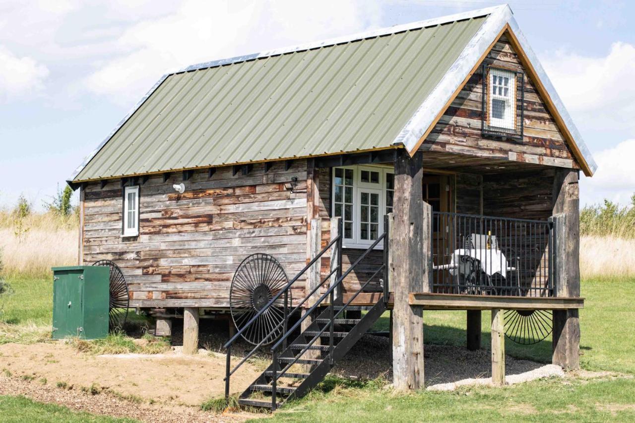 Lake View Lodges 롱멜퍼드 외부 사진